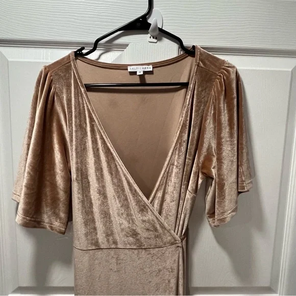 Baltic Born Meghan Velvet Wrap Maxi Dress Champagne Stretch Bridesmaid Event M - Picture 8 of 11